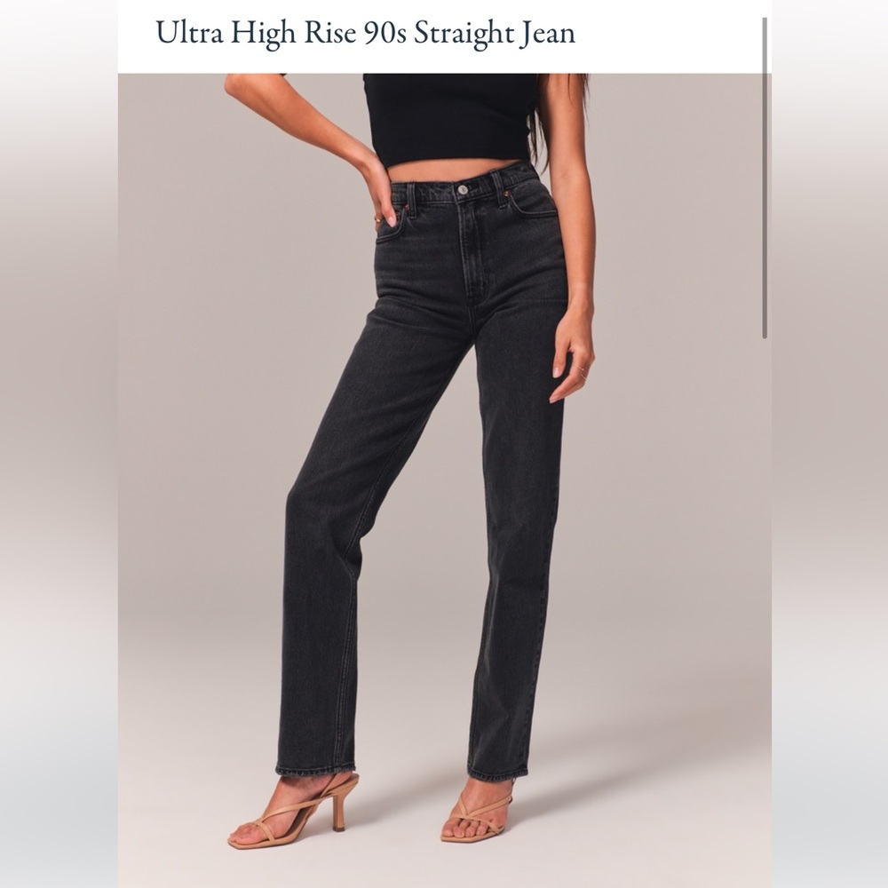 Abercrombie Ultra High Rise 90s Straight Jean - Black